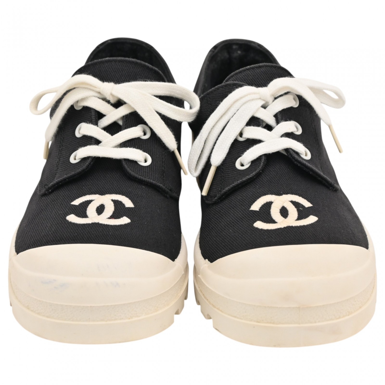 シャネル スニーカー レディース