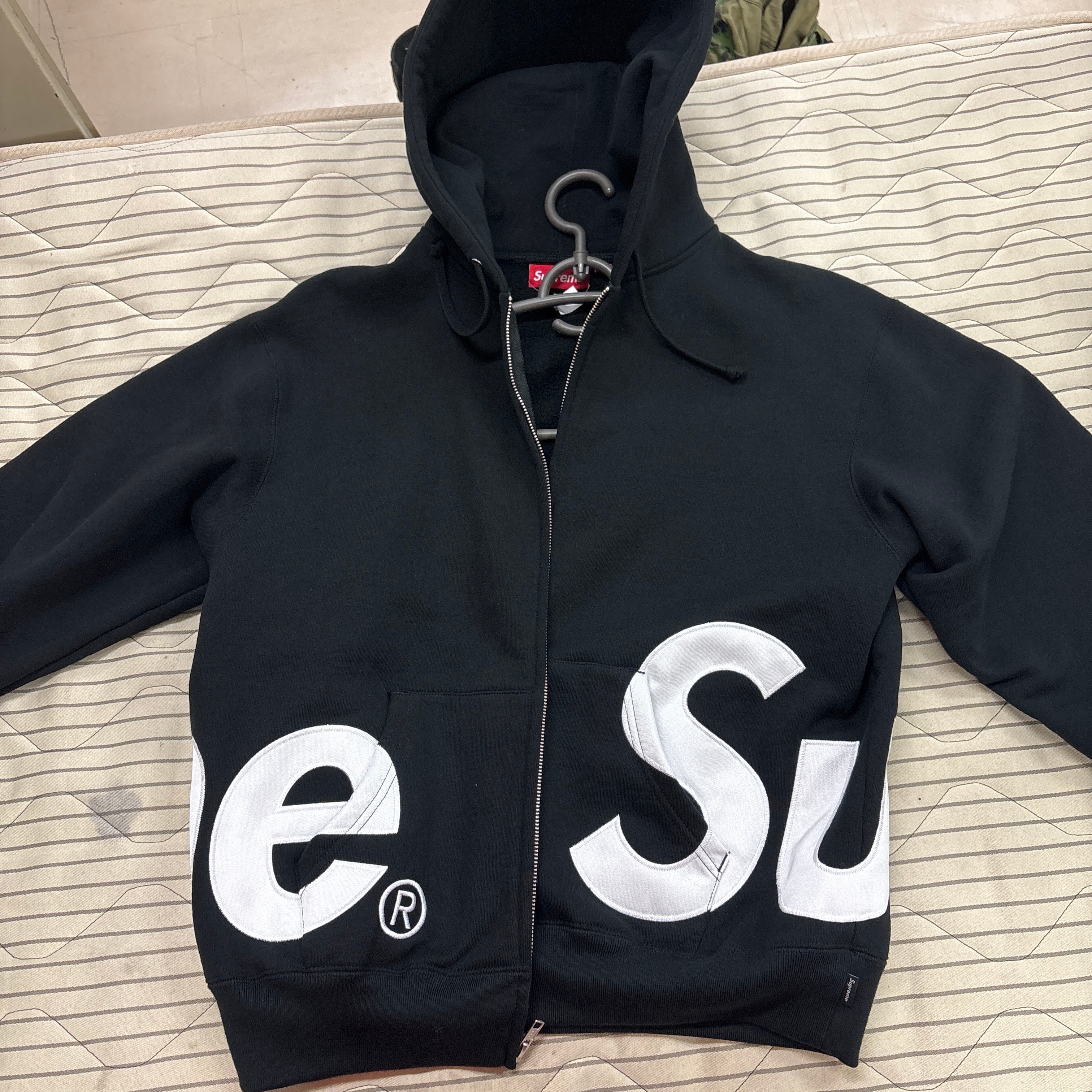 Supreme Big Logo Zip Up Hooded Sweatshirt "Black"
