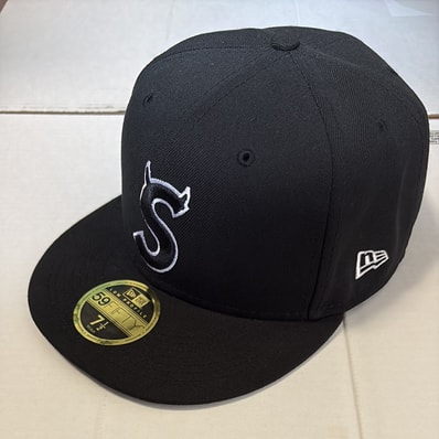 Supreme S Logo New Era "Black" (22FW)