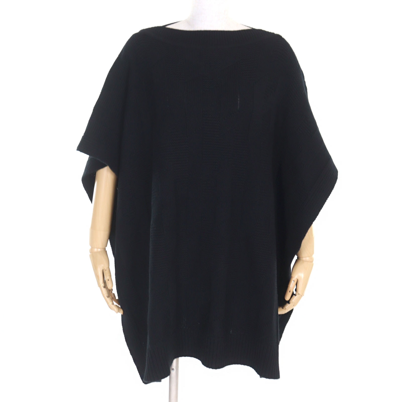 鑑定済極美品 エルメス 2024年モデル Hインスピレーションポンチョケープ34 未使用に近い】極美品 エルメス ポンチョ H柄 ケーブル編み 34の古着