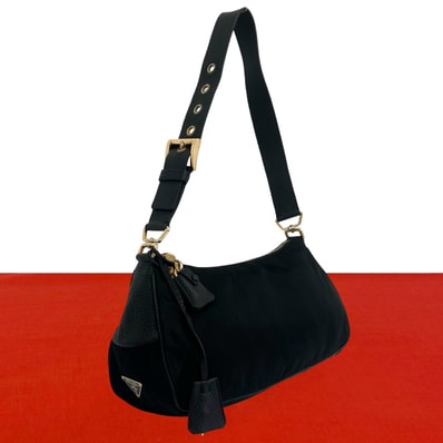 PRADA プラダ 三角ロゴ 金具 ナイロン レザー ショルダーバッグ ブラック
92534