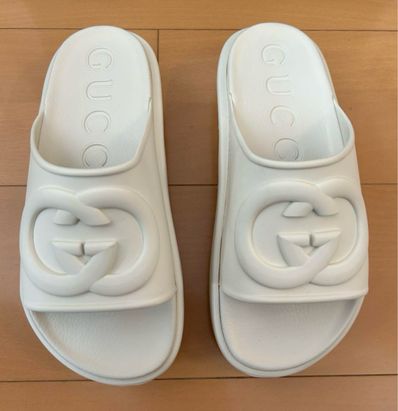 GUCCI スライドサンダル