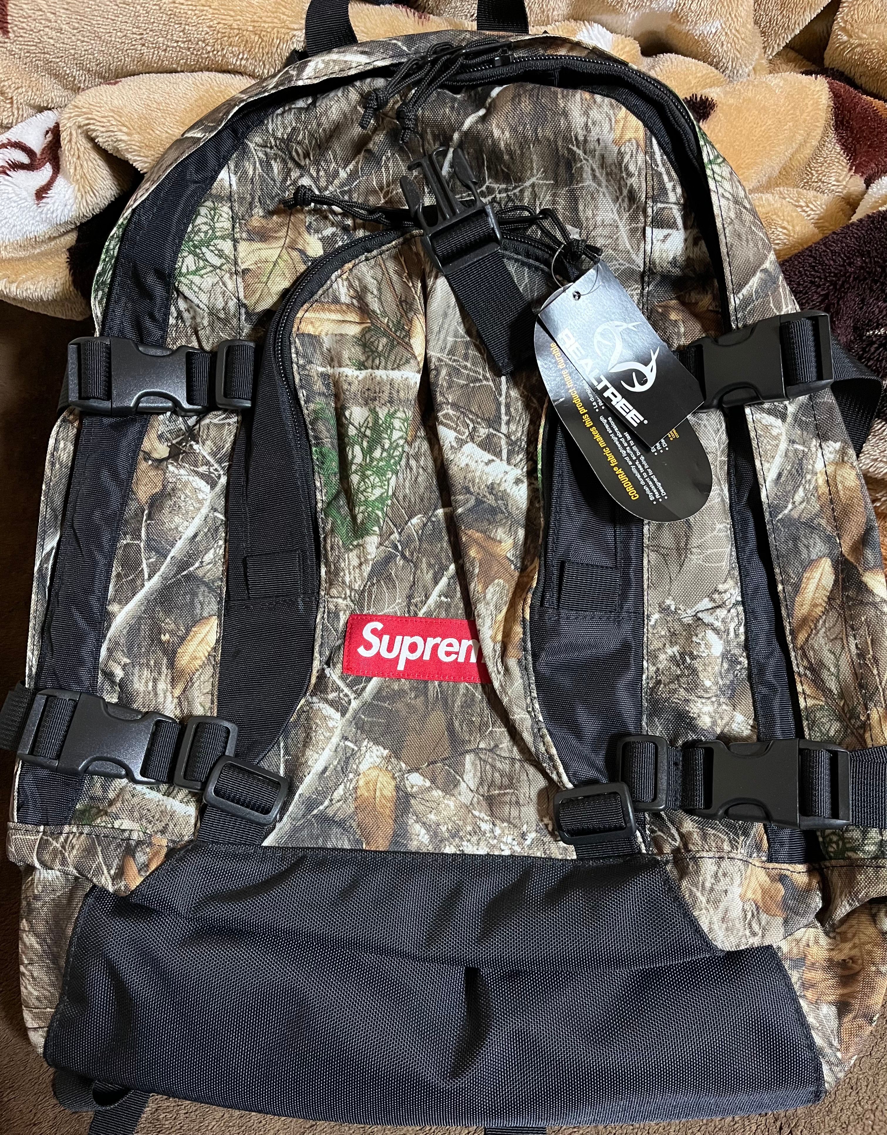 Supreme 19FW Backpack "Real Tree Camo"