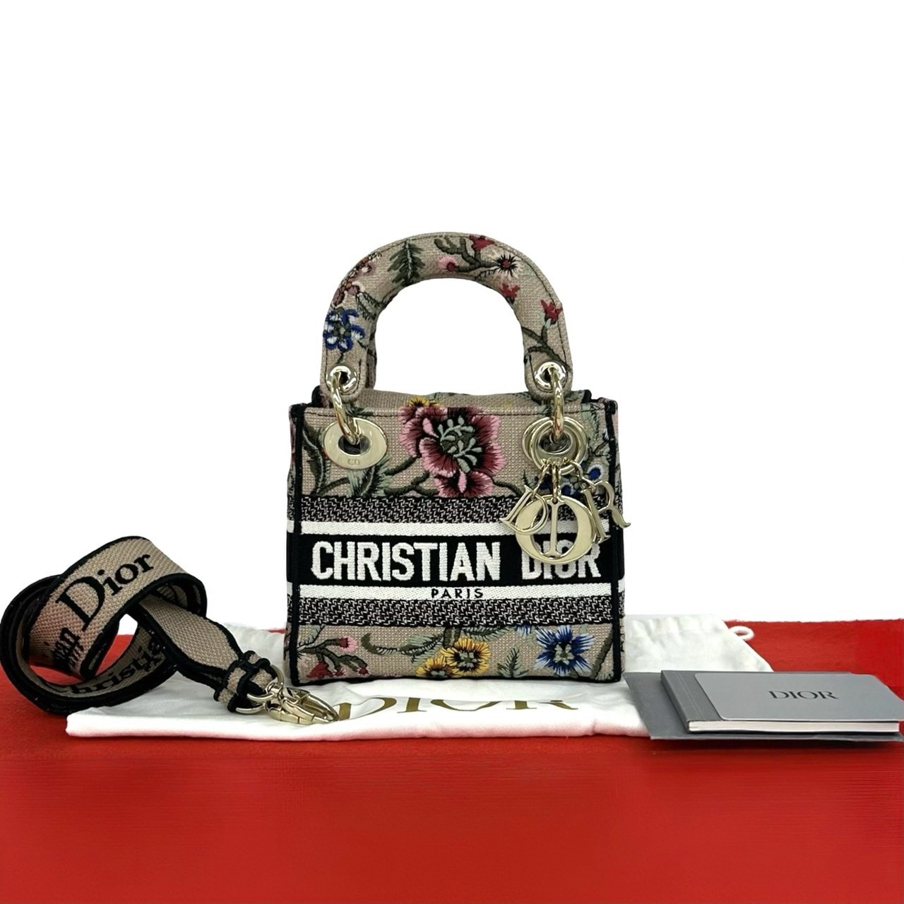 Christian Dior ディオール レディ ディーライト ミニ ロゴ キャンバス ショルダーバッグ ベージュ
33975