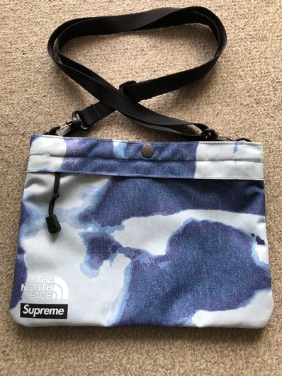 Supreme x The North Face Bleached Denim Print Shoulder Bag "Indigo"