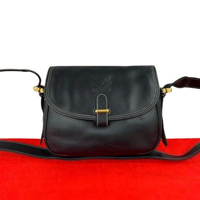 LOEWE ロエベ アナグラム ロゴ レザー ショルダーバッグ ブラック
37401