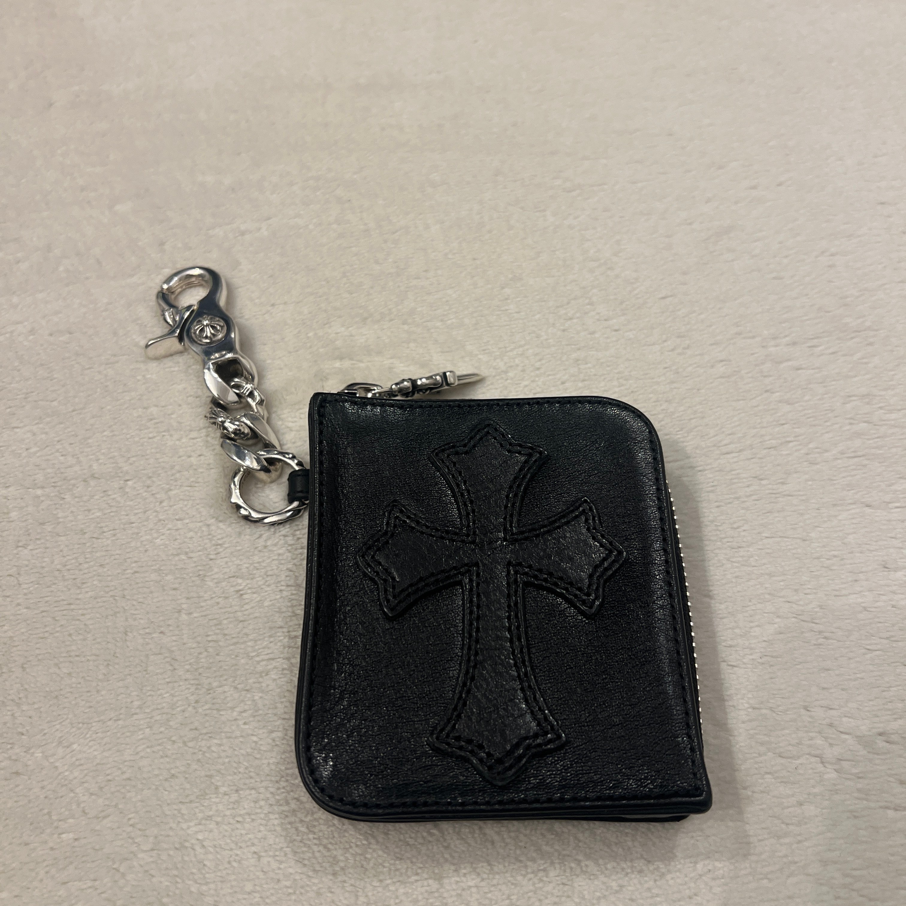 クロムハーツ オフ ザ カフ ウォレット "ホワイト"