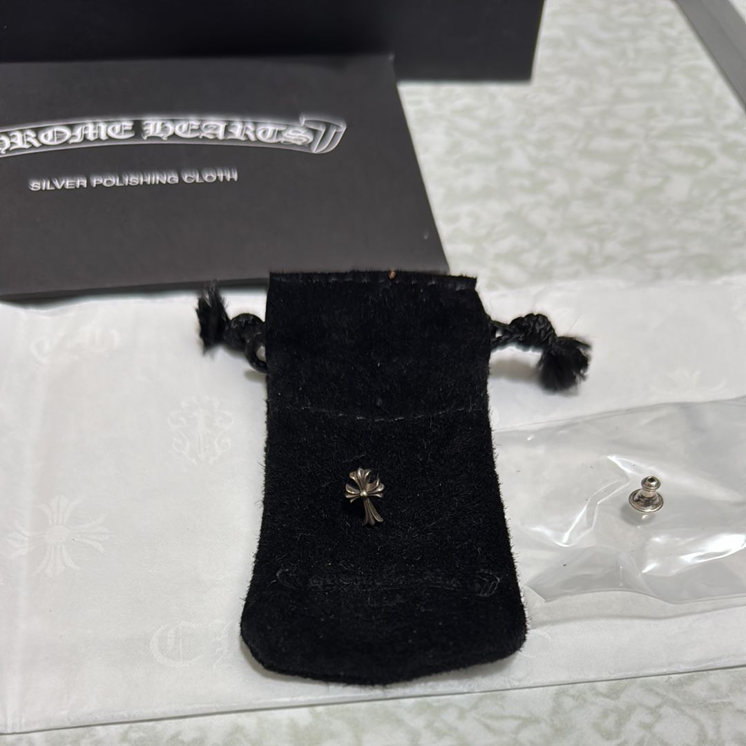 Chrome Hearts # 2 CH Cross Fat Stud Earrings "Silver"