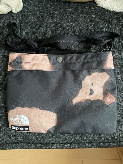 Supreme x The North Face Bleached Denim Print Shoulder Bag "Black"