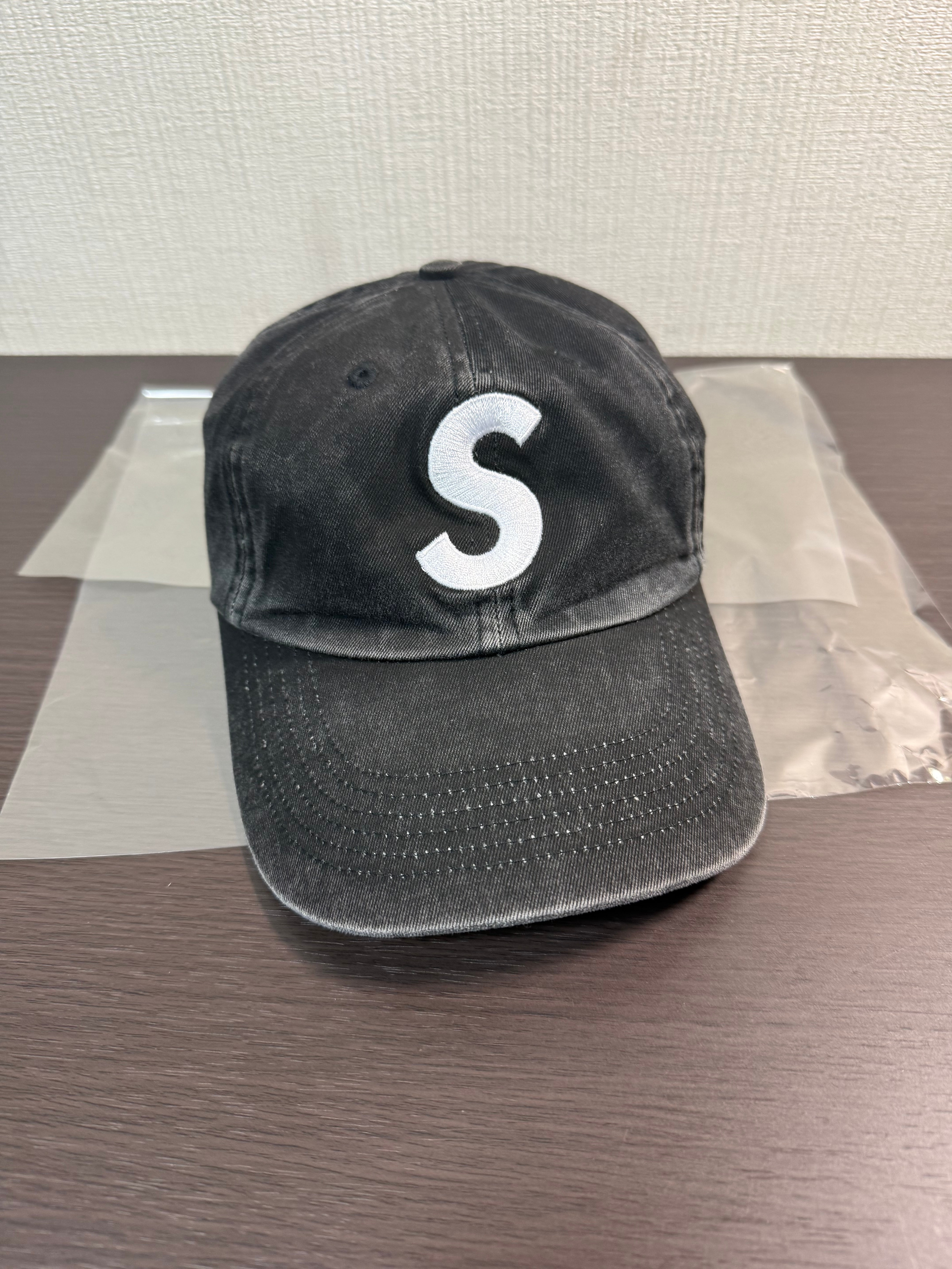 Supreme Pigment Coated S Logo 6-Panel "Black"