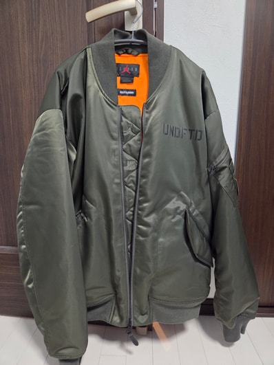 UNDEFEATED x Jordan UNDFTD RNGD Jacket "Olive"