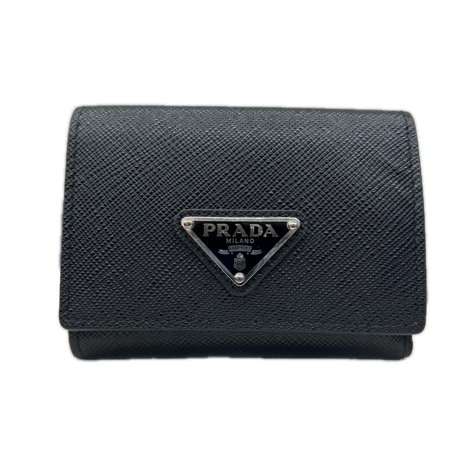 PRADA 極美品 プラダ SAFFIANO TRIANGOLO サフィアーノ トライアングル 三つ折り財布 2MH042 レザー ブラック 三角プレート ロゴプレート コンパクトウォレット ミニ Aランク 鑑定済 中古 プラダ財布【定価96,800円】