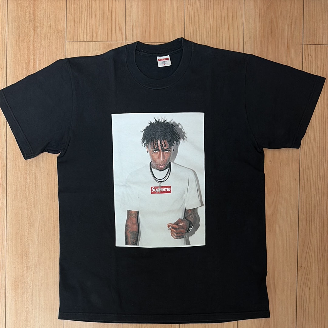 シュプリーム NBA ヤングボーイ Tシャツ "ブラック"