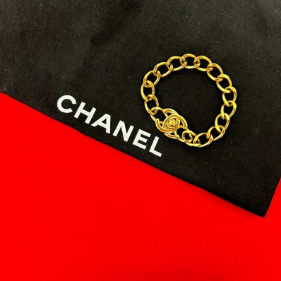CHANEL シャネル ココマーク ターンロック モチーフ GP ブレスレット ゴールド
117-1