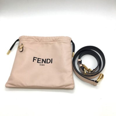 FENDI フェンディ スリムクラッチレザー 8BT337 ピンク