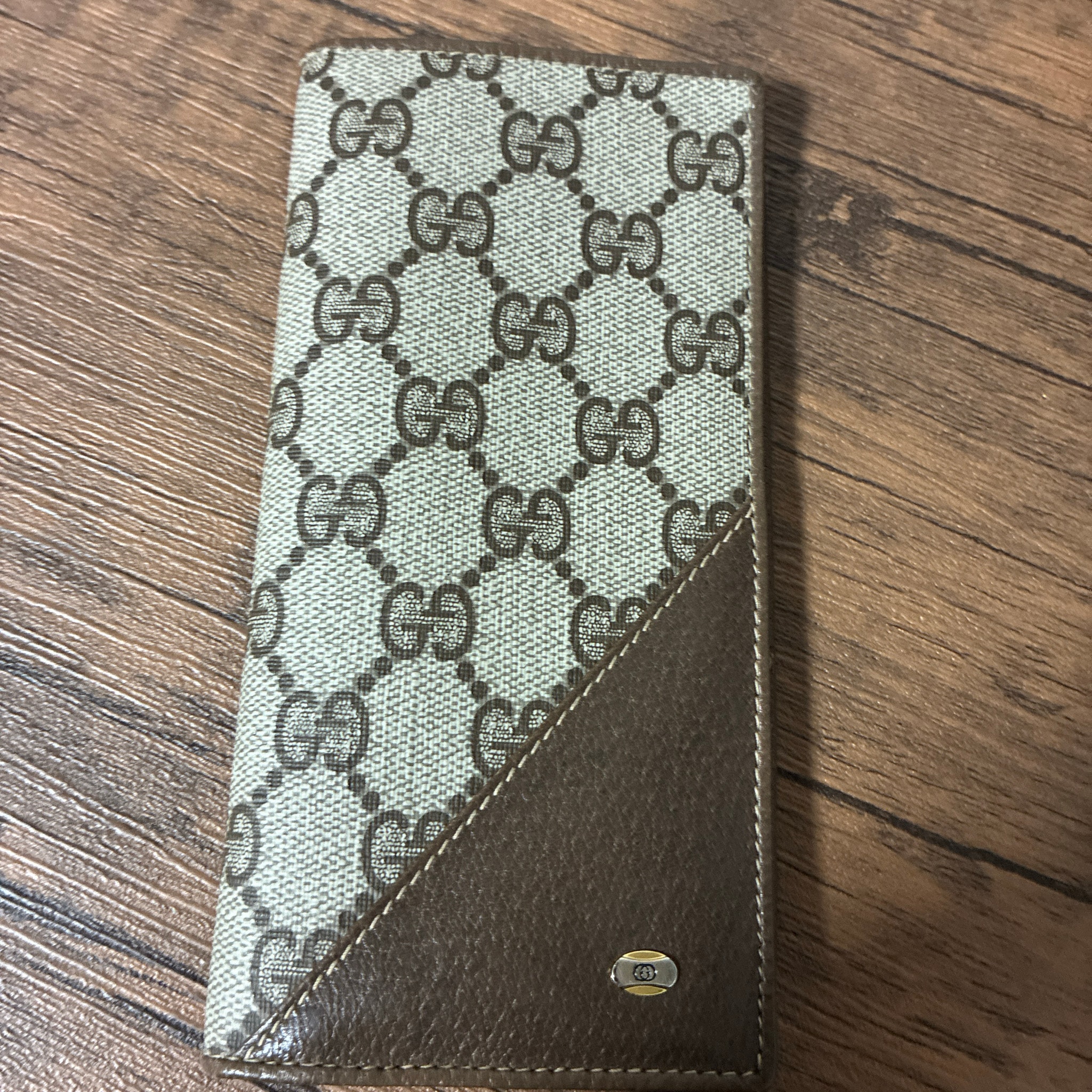 グッチ