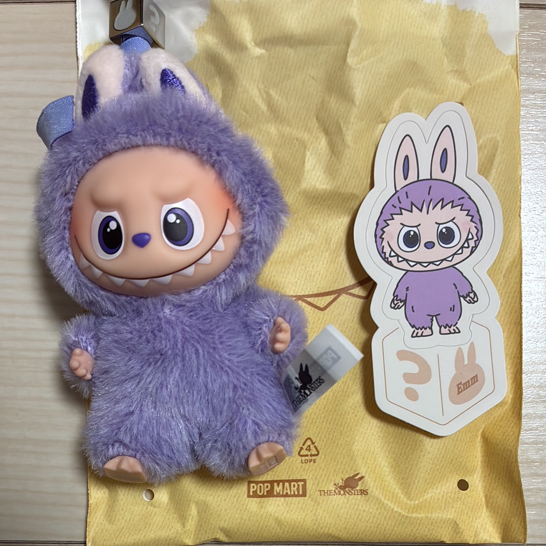 POP MART THE MONSTERS (LABUBU) Pin for Love Series-Vinyl Plush Pendant (A-M) ?