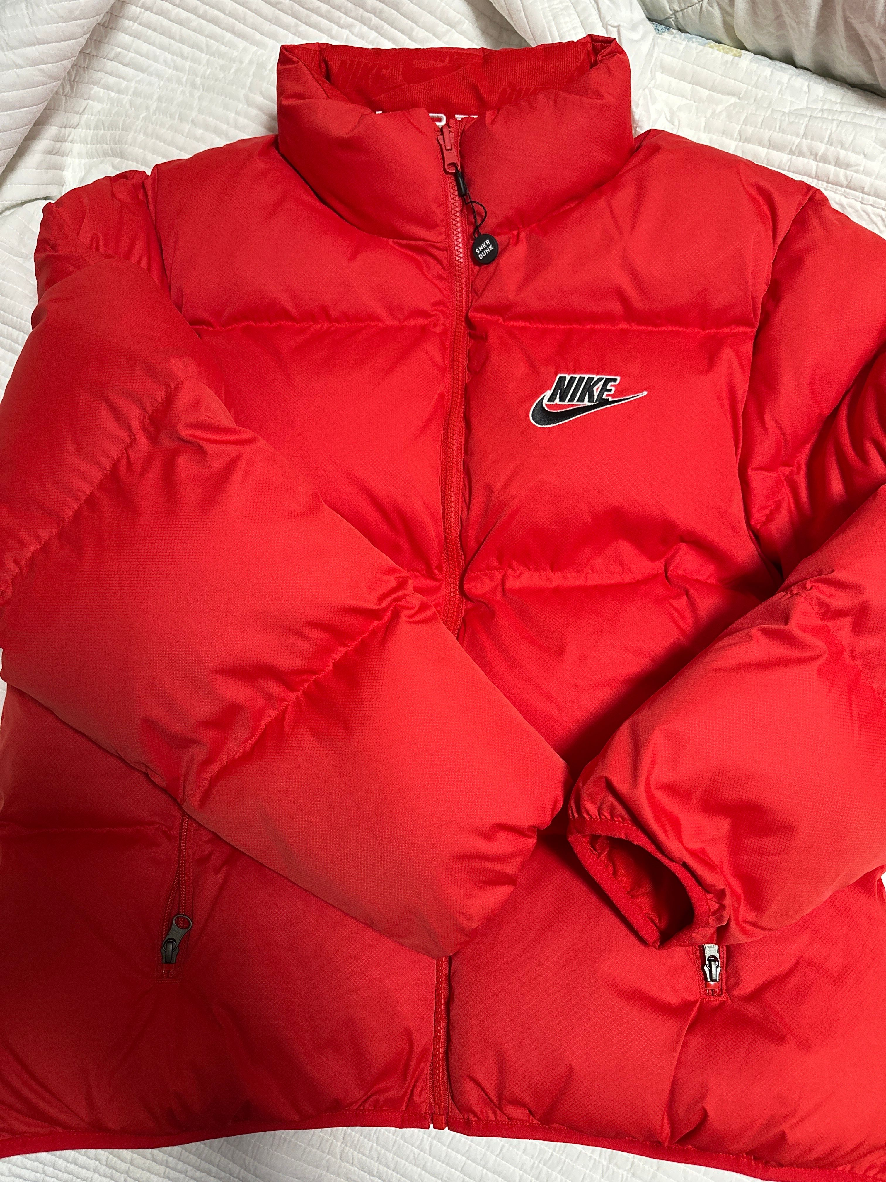 Supreme / Nike® Reversible Puffy Jacket "Red"