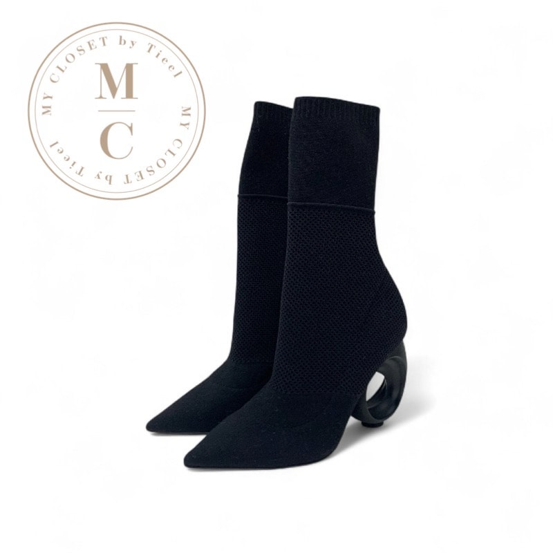 バーバリー BURBERRY ブーツ ショートブーツ 靴 シューズ ファブリック ブラック 未使用 ソックスブーツ ニット