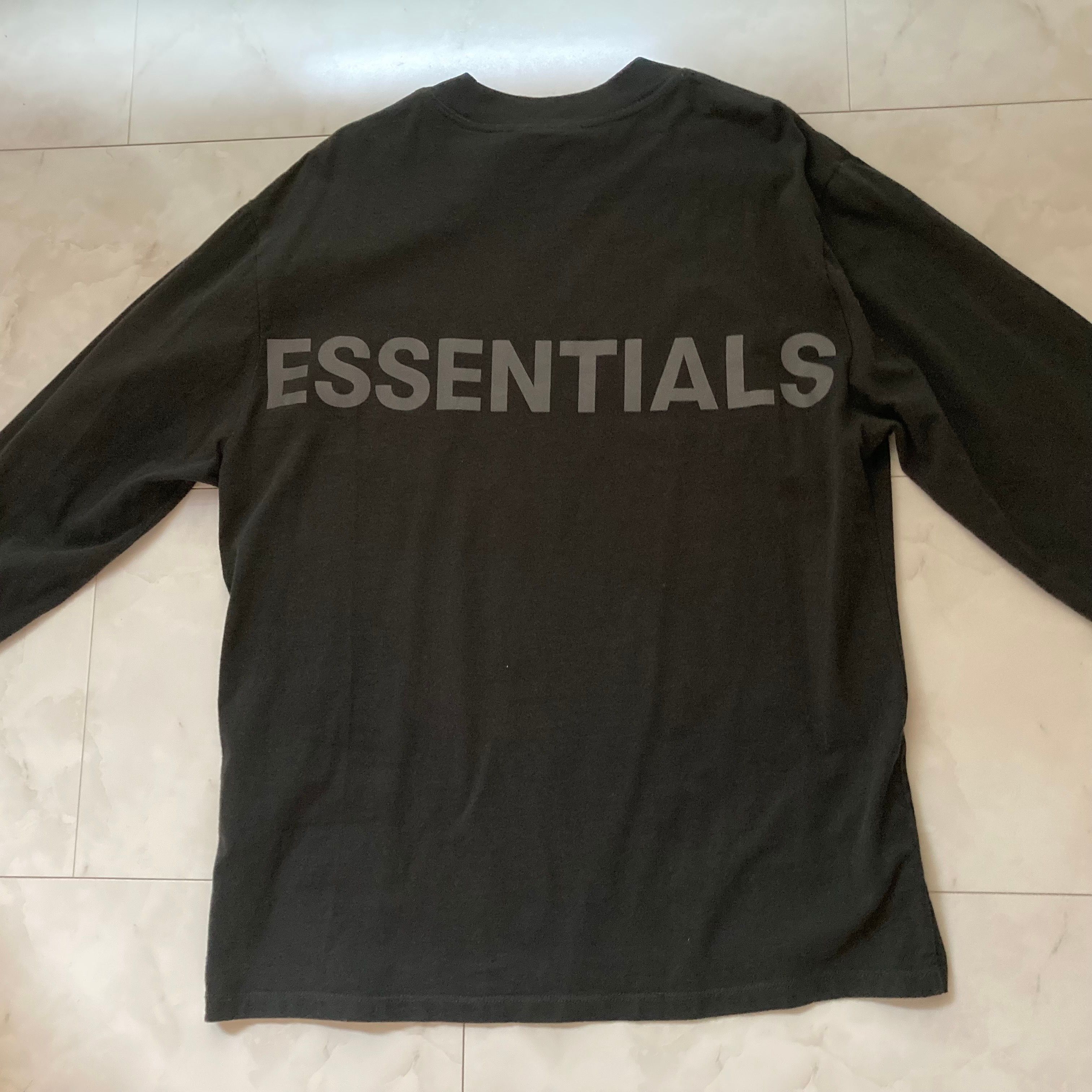 FEAR OF GOD ESSENTIALS Logo Boxy Long Sleeve T-Shirt "Black"