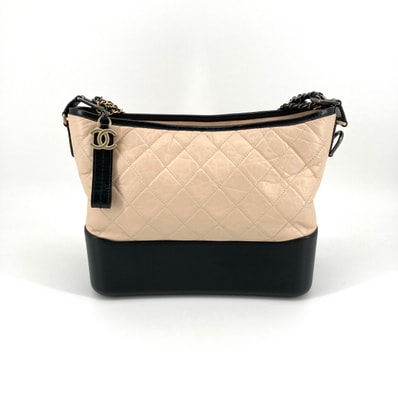 CHANEL(シャネル) ガブリエル ドゥ シャネル ホーボー キルティングレザー バイカラー ココマークチャーム 25番台 A93824 ショルダーバッグ ベージュ×ブラック