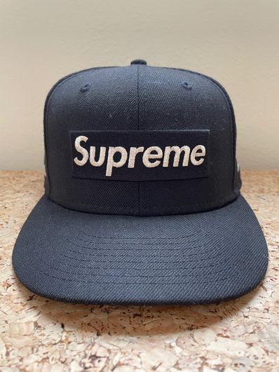 Supreme $1M Metallic Box Logo New Era® "Black"