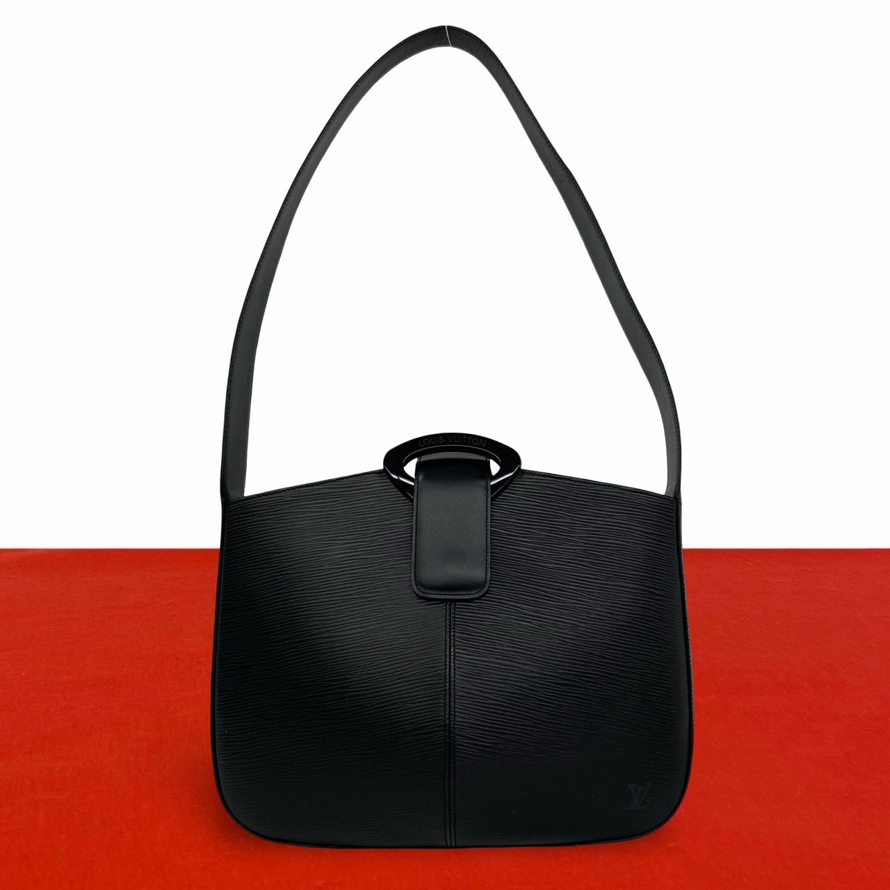 LOUIS VUITTON ルイヴィトン レヴリ エピ レザー ショルダーバッグ ノワール ブラック
 17849