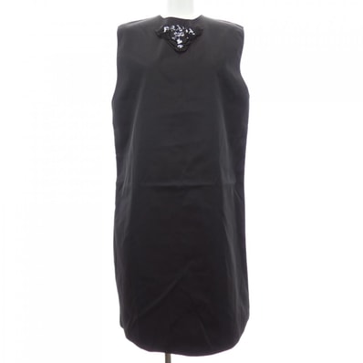 プラダ PRADA トライアングルロゴ RE-NYLON 230652 S211 1WQ8 ワンピース