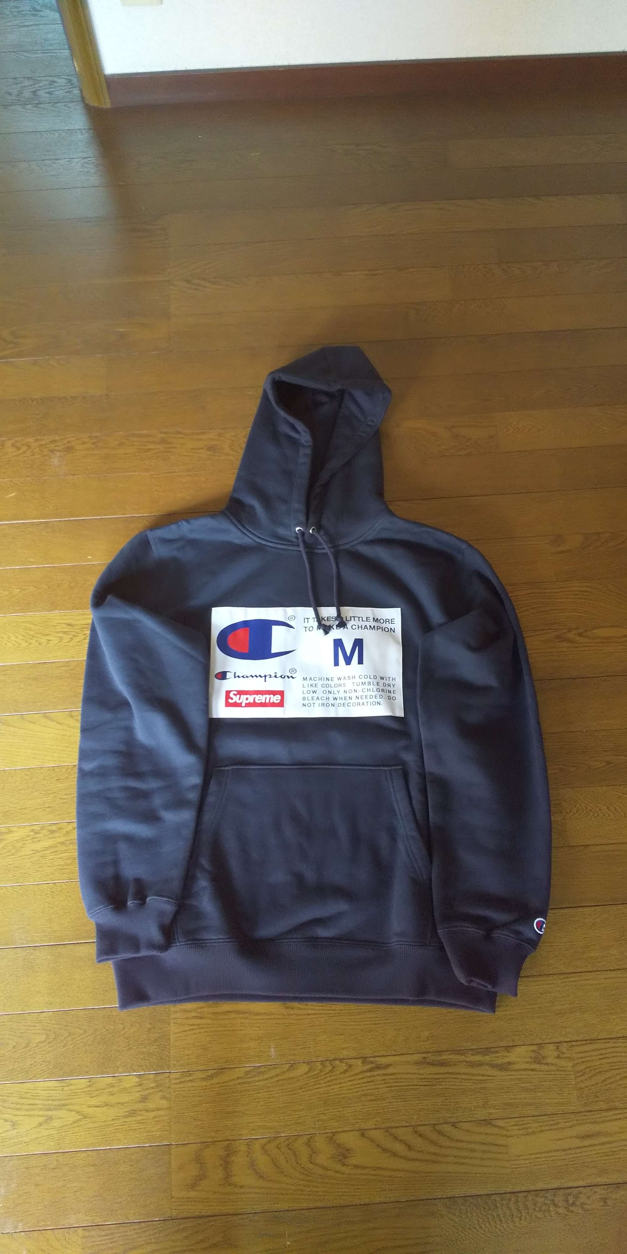 Supreme / Champion® Label Hooded Sweatshirt "navy"
