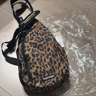 Supreme 20FW Sling Bag 4L Supreme 20FW Sling Bag 4L