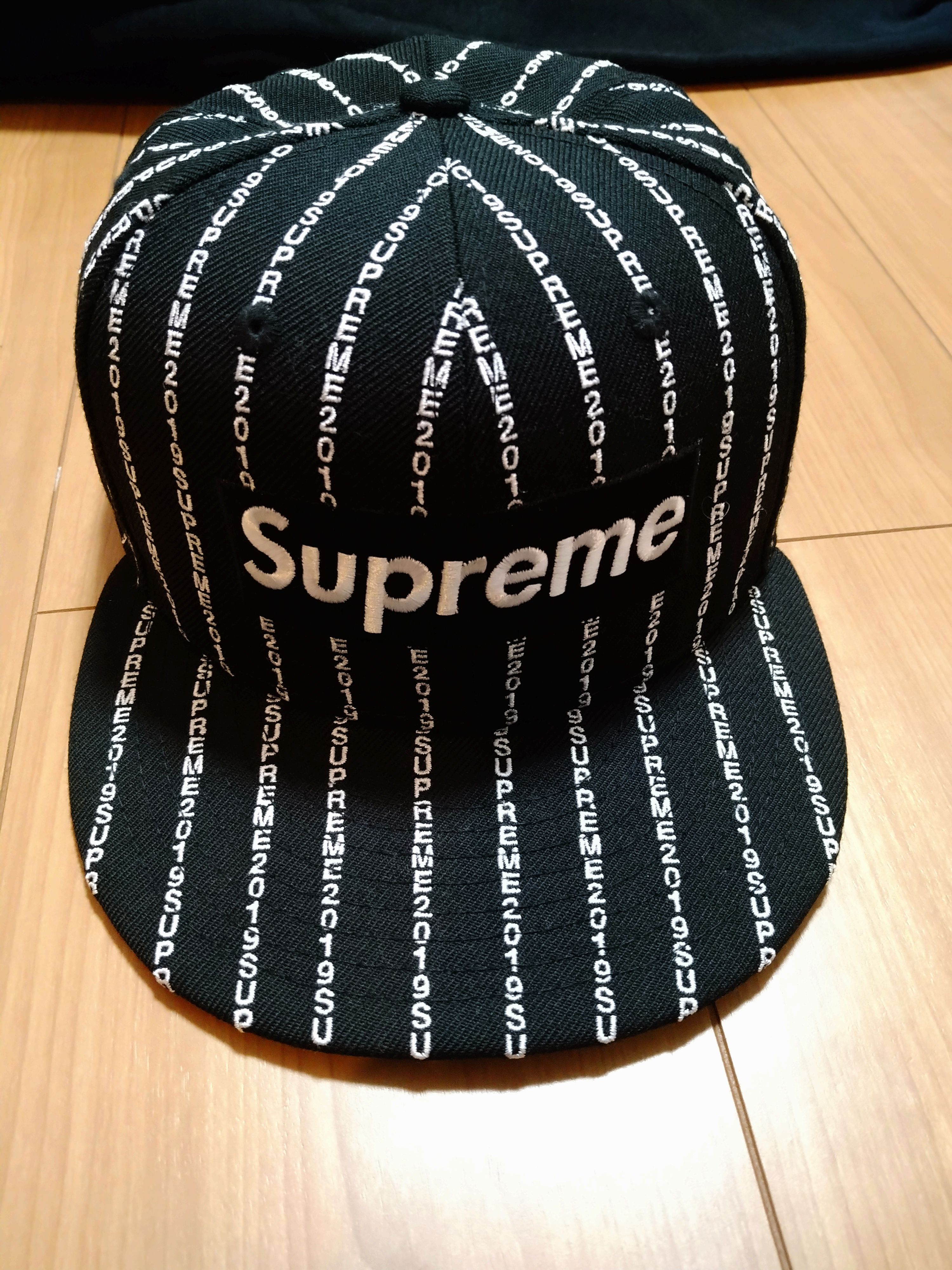 Supreme Text Stripe New Era® "Black"