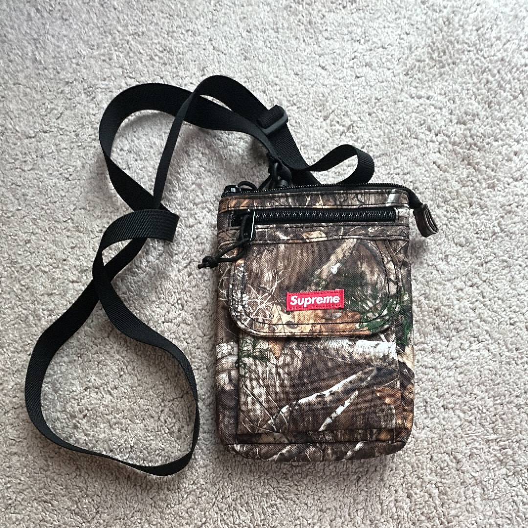 シュプリーム 19FW ショルダー バック "リアル ツリー カモ"