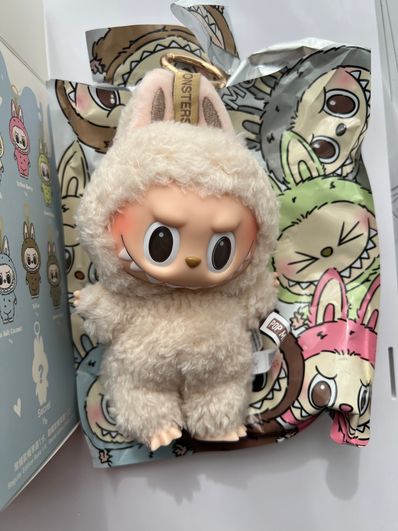 POP MART THE MONSTERS (LABUBU) Exciting Macaron Plush Series SOYMILK