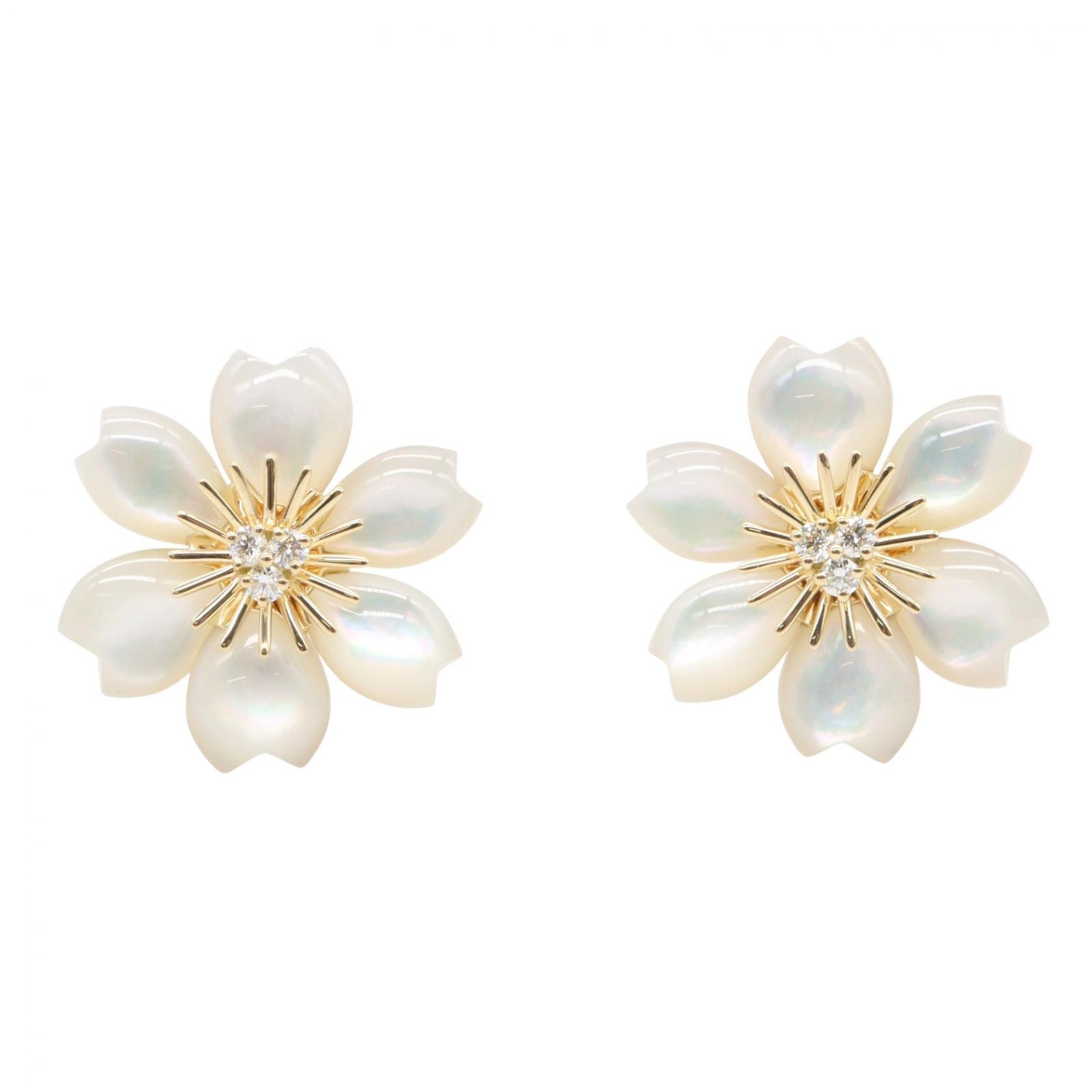 ヴァンクリーフ&アーペル Van Cleef & Arpels ローズド ノエル ピアス ダイヤ ミニ ピアス ジュエリー K18WG(ホワイトゴールド) ダイヤモンド マザーオブパール レディース シルバー系 / クリア系 / ホワイト系