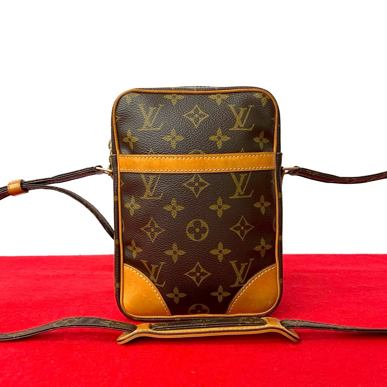 LOUIS VUITTON ルイヴィトン ダヌーブ モノグラム レザー PVC ショルダーバッグ ブラウン
 34843