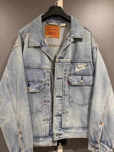 Levi's x Nike Denim Trucker Jacket "Light Indigo" 002TM-0000