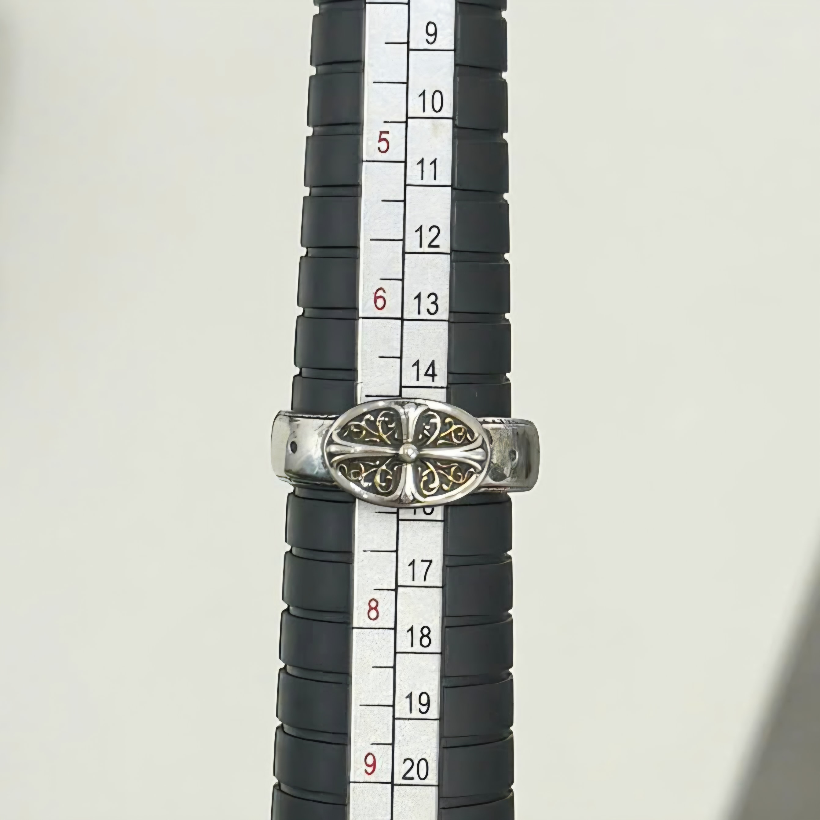 Chrome Hearts Belted Oval Ring "Silver"