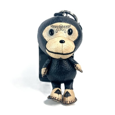 エムシーエム MCM マイロ ヴィセトス A BATHING APE ア ベイシング エイプ バッグチャーム キーホルダー レザー ブラック
