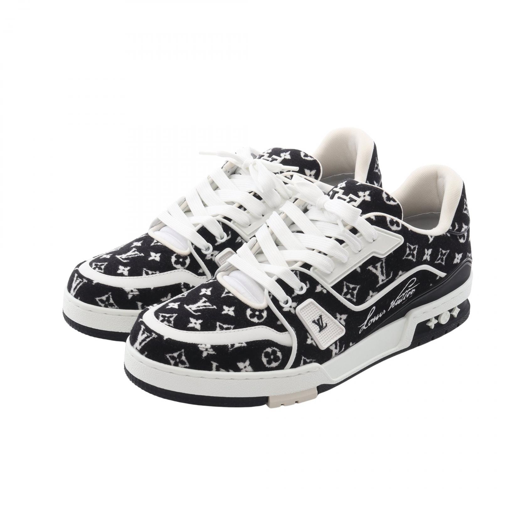 ルイ・ヴィトン LOUIS VUITTON LVトレイナーライン モノグラム スニーカー 靴 ファブリック メンズ ブラック系 【中古】