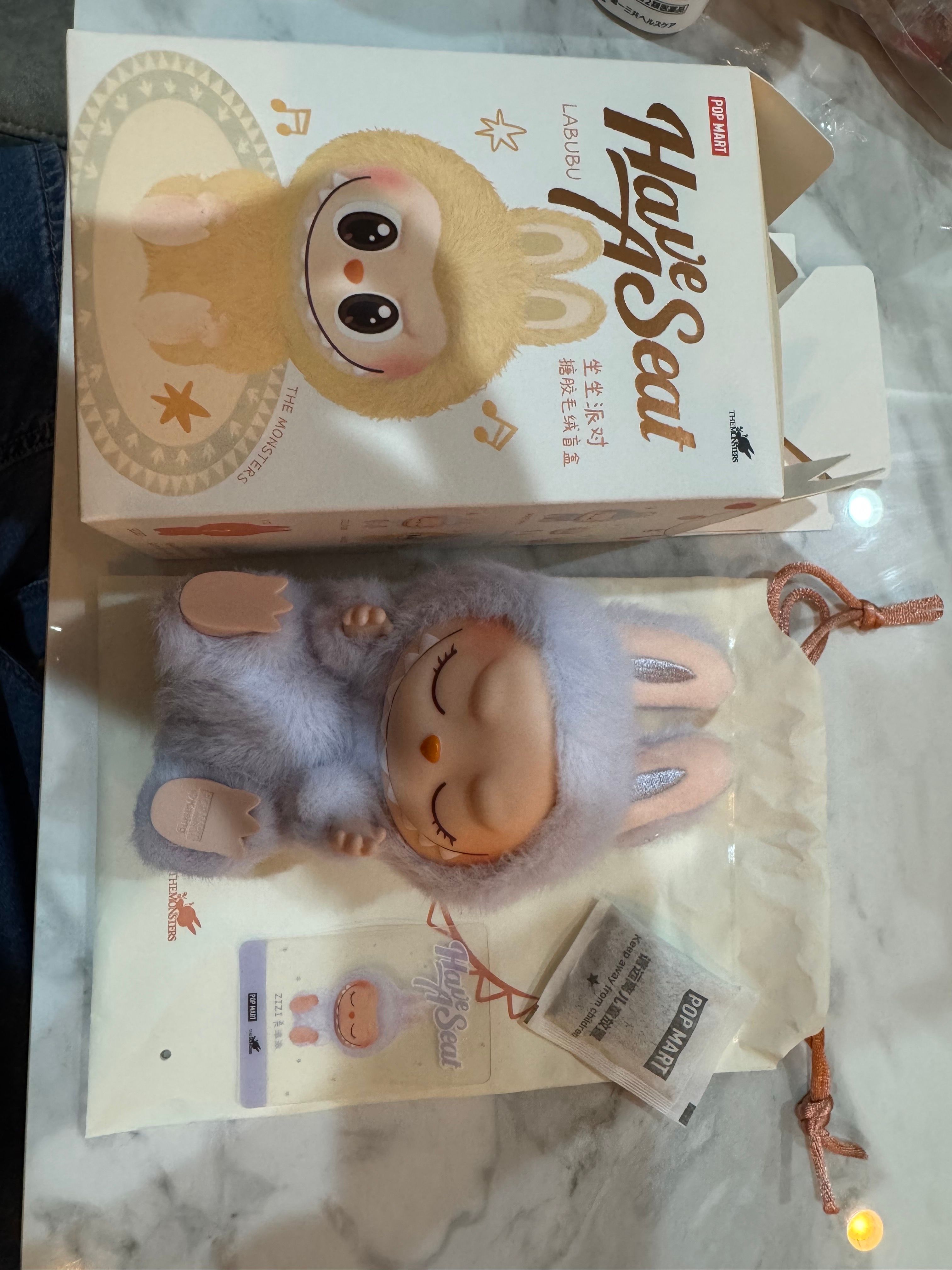 POP MART THE MONSTERS (LABUBU) Have a Seat Plush Series ZIZI