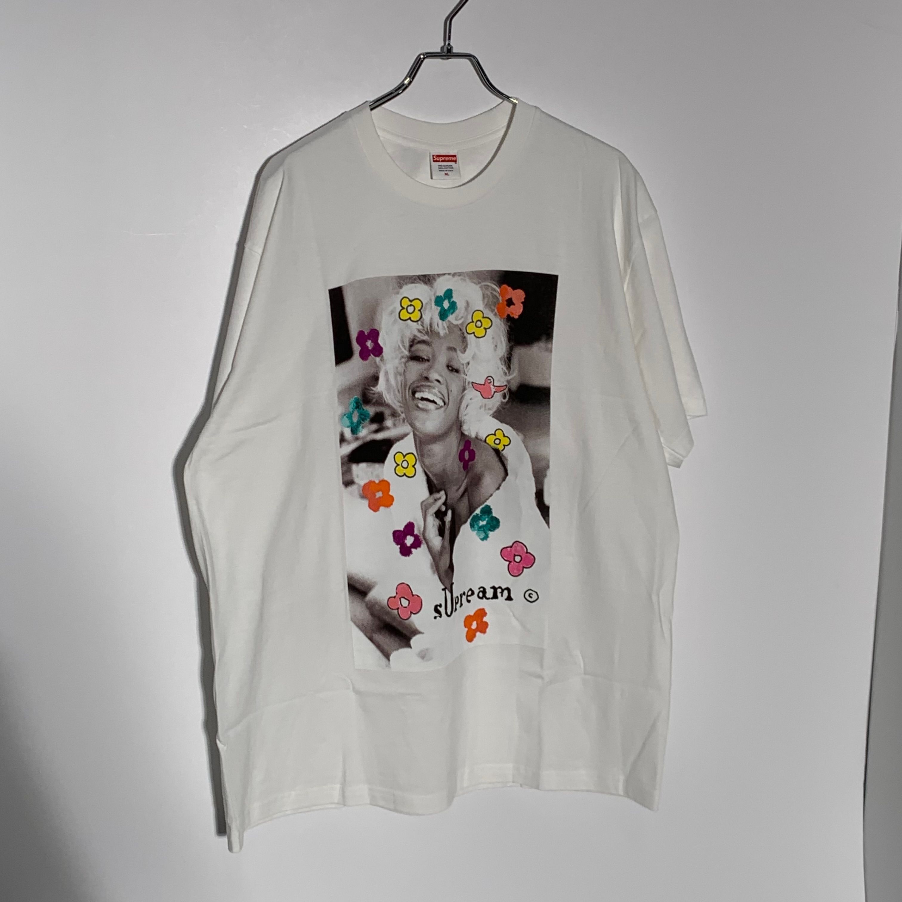 シュプリーム ナオミ Tシャツ "ホワイト"（木村拓哉着用）