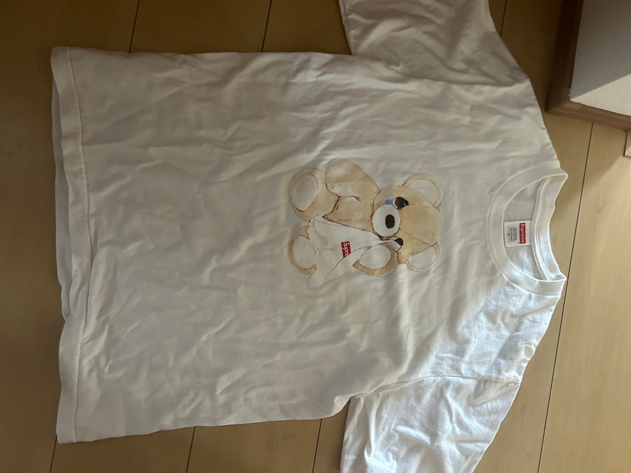 シュプリームベアtシャツ