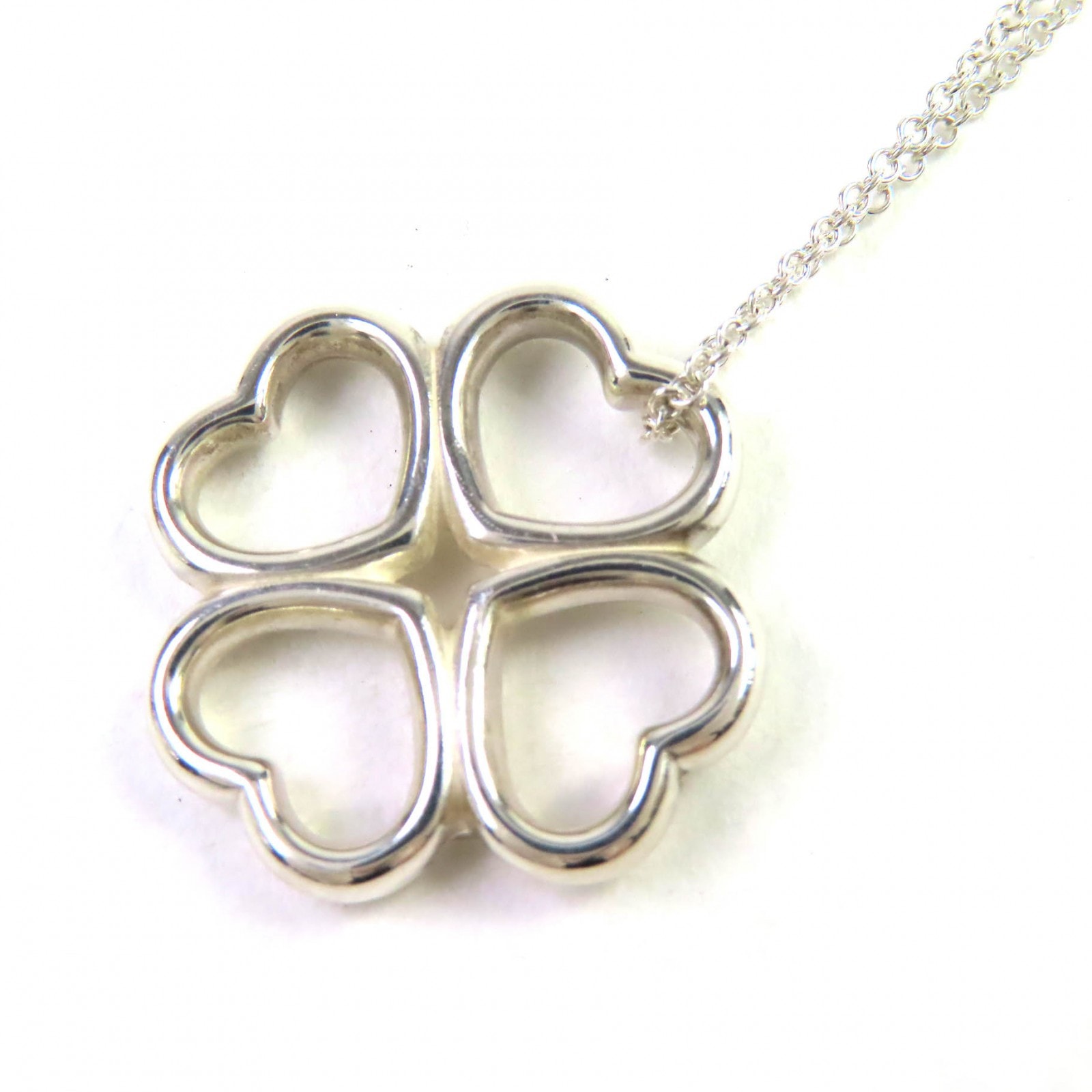 美品 ティファニー
 ネックレス ラビングハート クローバー ネックレス シルバー レディース