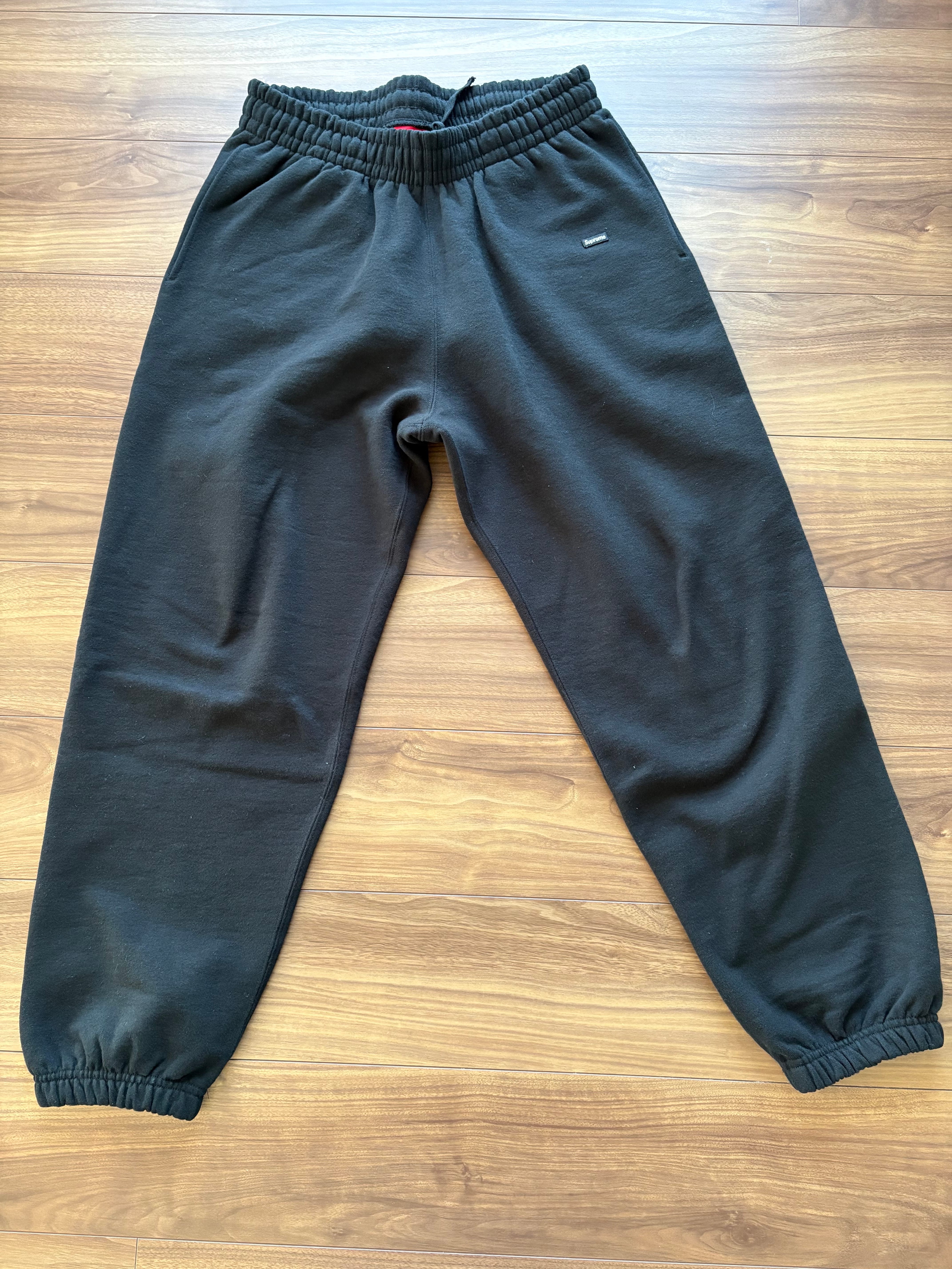 Supreme Small Box Sweatpant (25FW) 