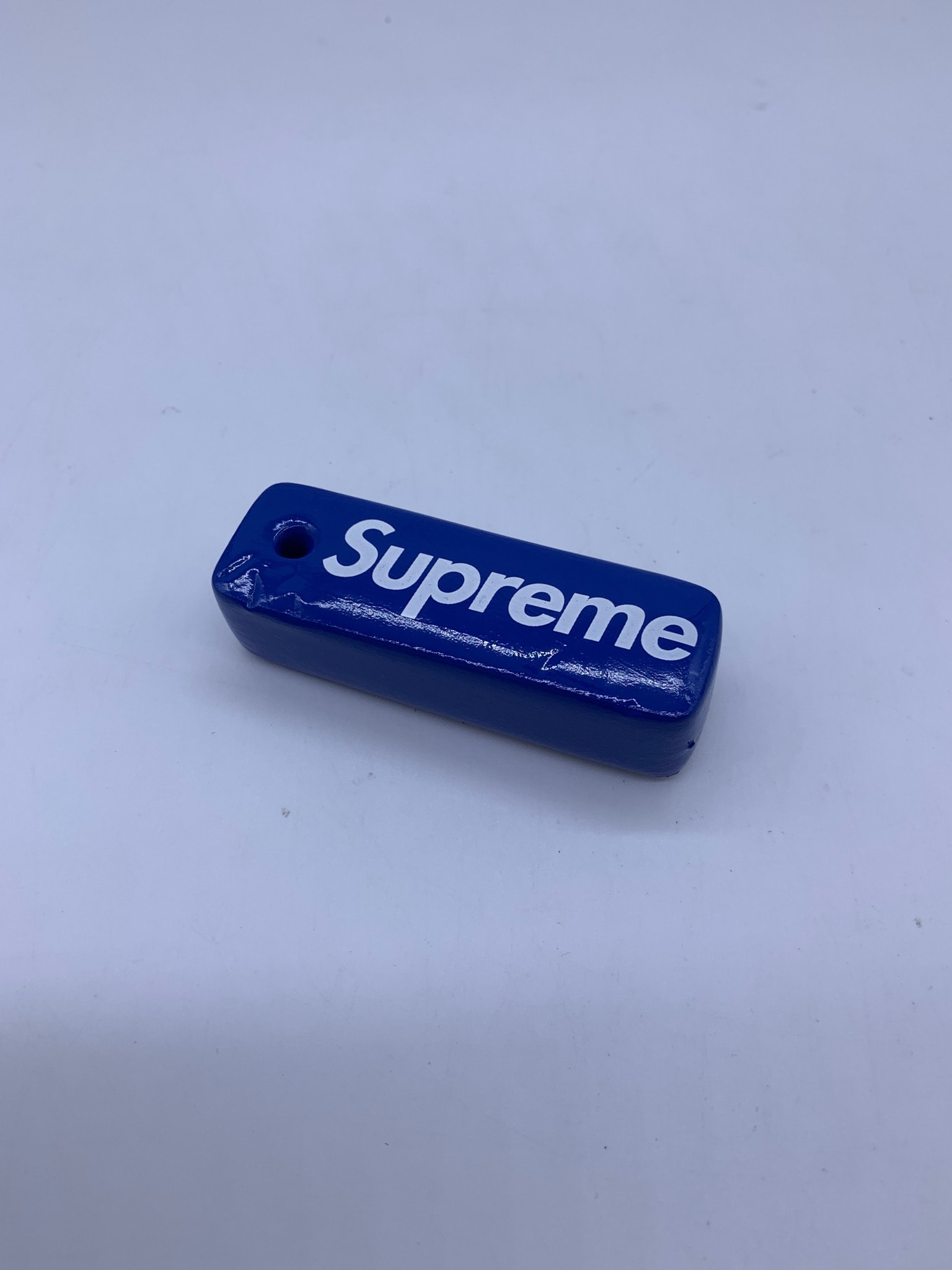 Supreme Floating Keychain "Faded Blue"