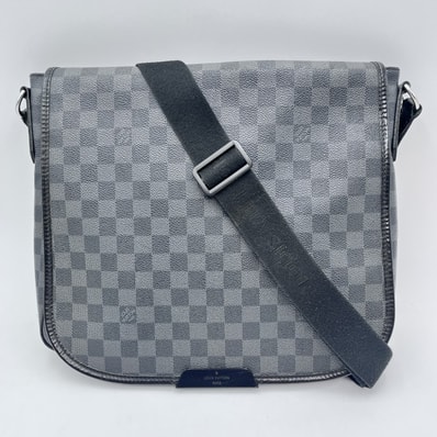 LOUIS VUITTON(ルイヴィトン)ダニエルGM ダミエグラフィット メッセンジャーバッグ ショルダーバッグ ブラック系 PVC レザー N58033【中古】