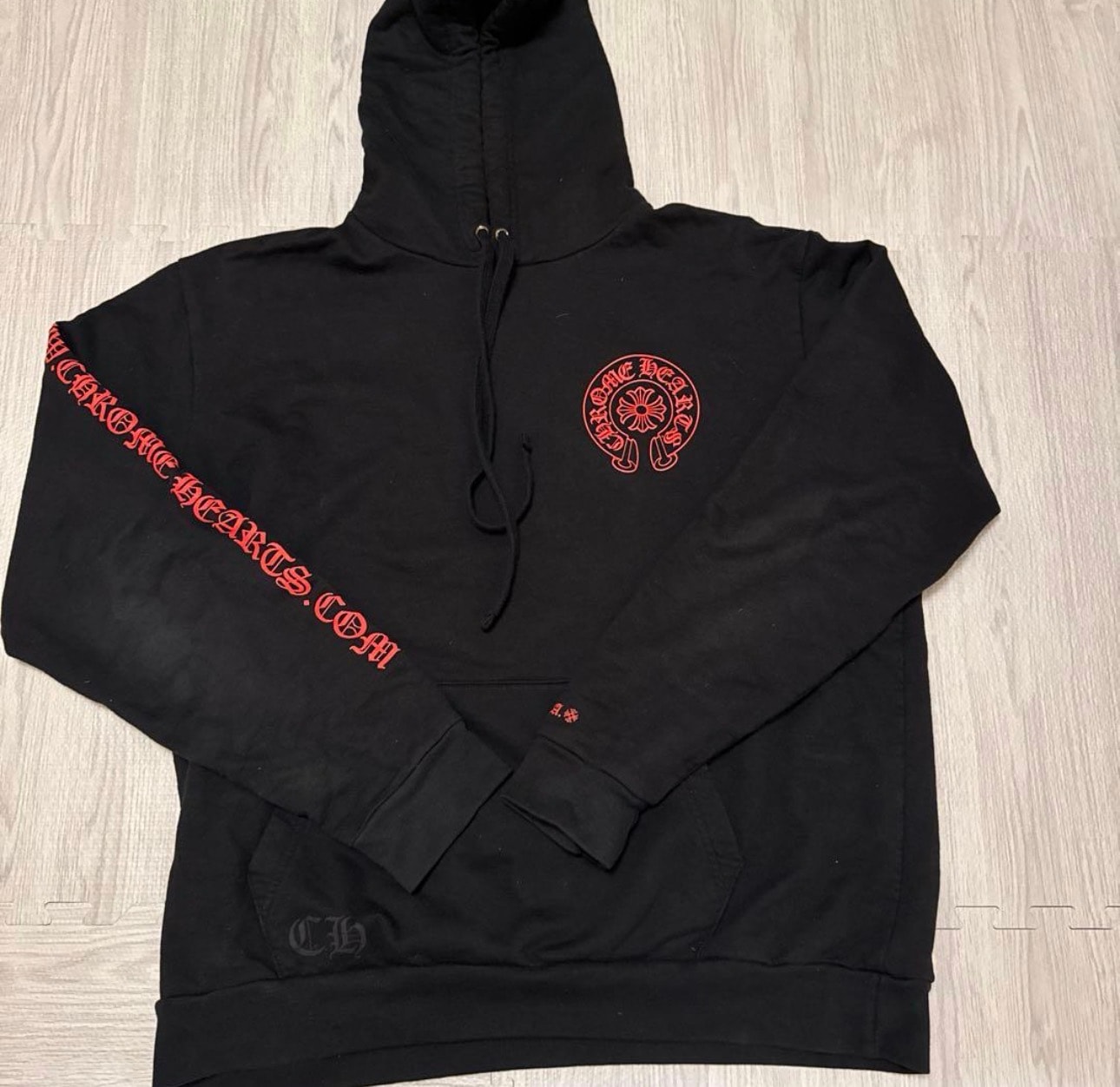 Chrome Hearts Back Horse Shoe Logo Glitter Print Hoodie Online Exclusive "Black/Red"
