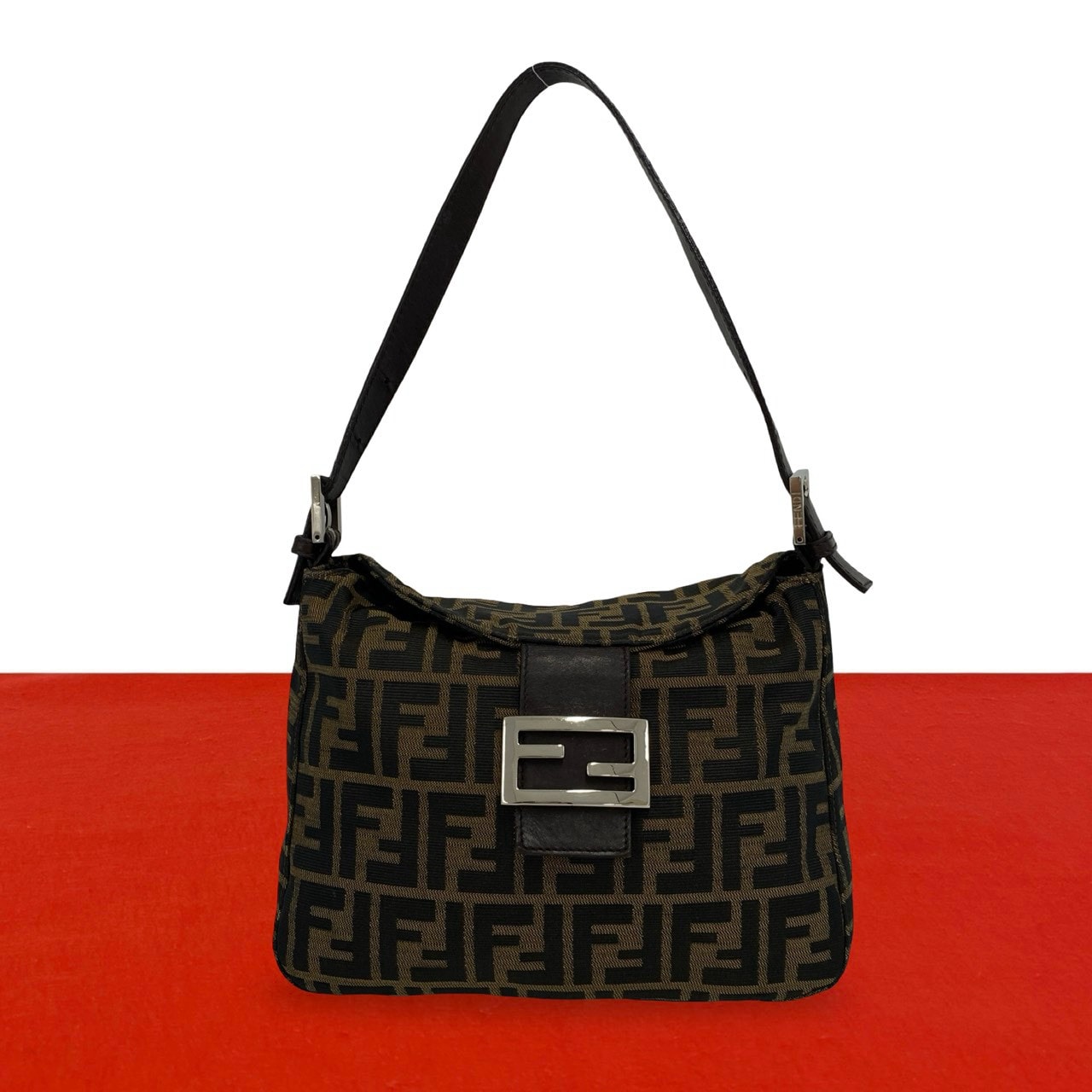 FENDI フェンディ ズッカ FF 柄 キャンバス レザー ショルダーバッグ ブラウン
 39419