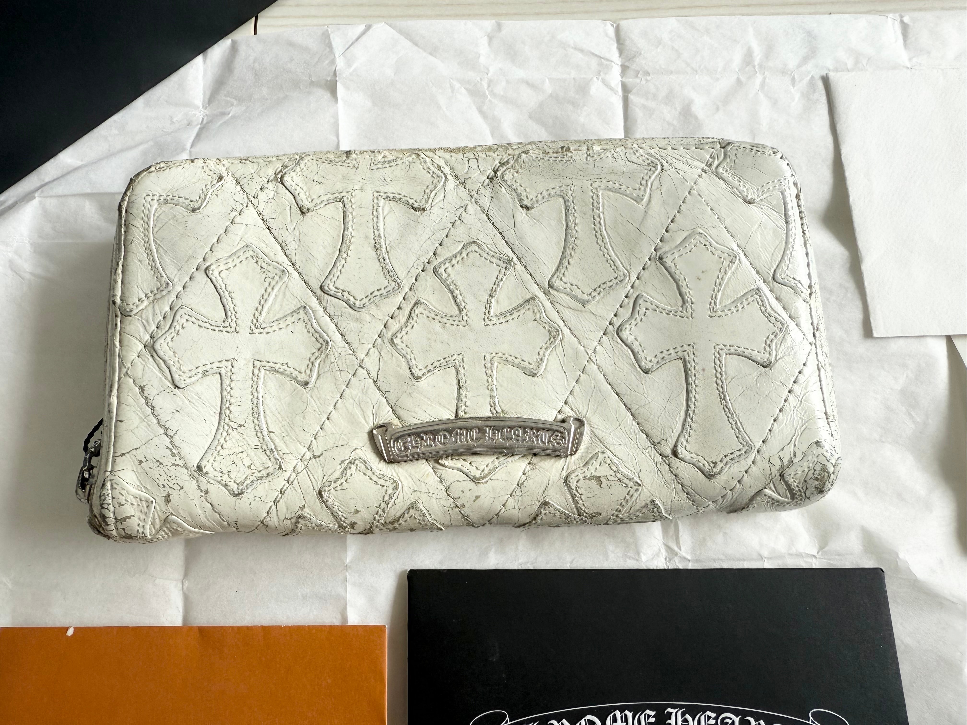 Chrome Hearts REC F ZIP Cemetery Cross Quilted Leather Wallet "White"