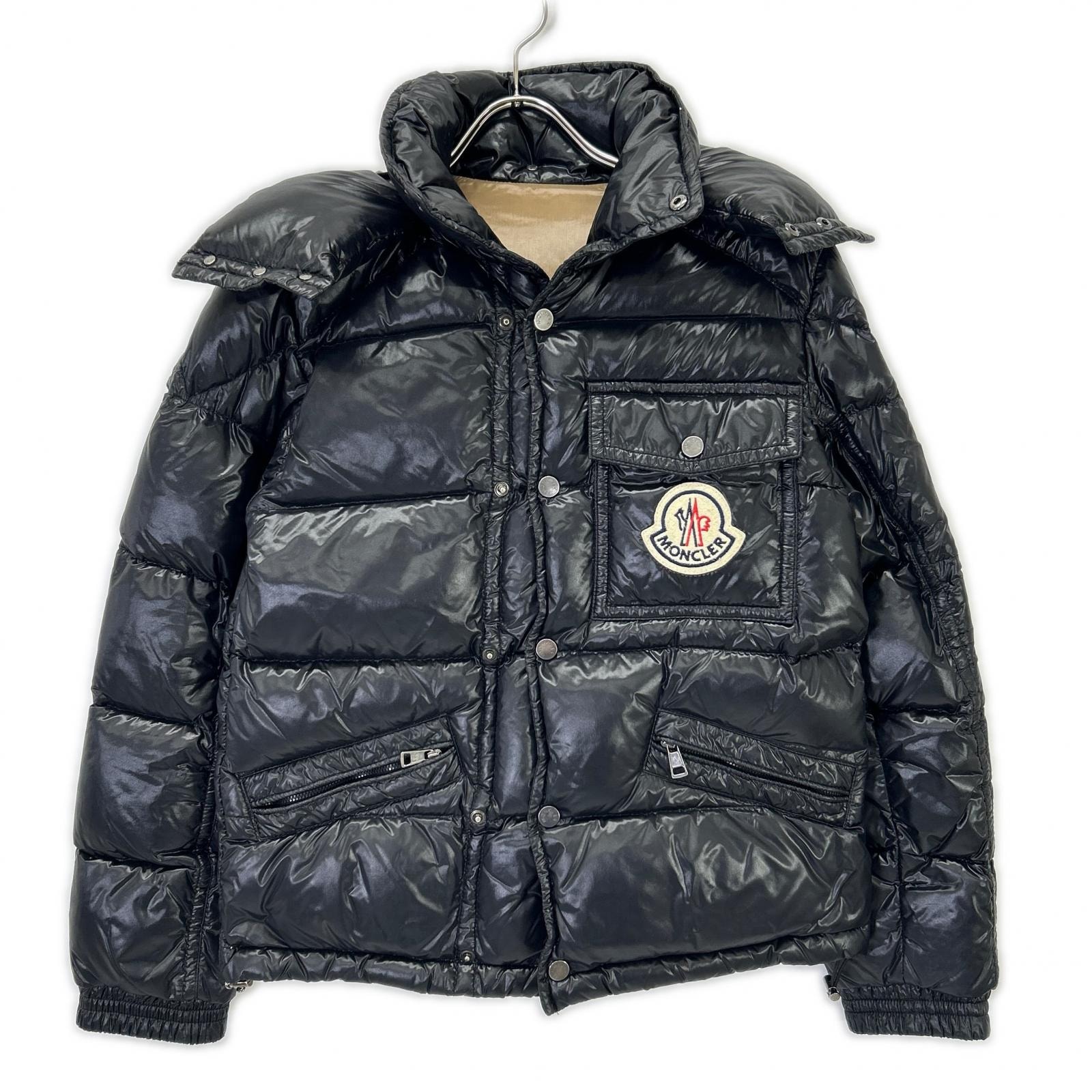 モンクレール K2 ブラック フロントロゴ ダウンジャケット 0
